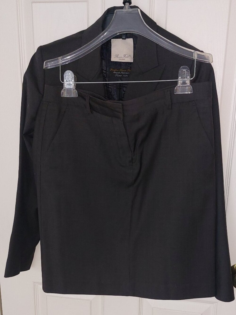 Women dressy suit - NWOT - Bruce Field from France